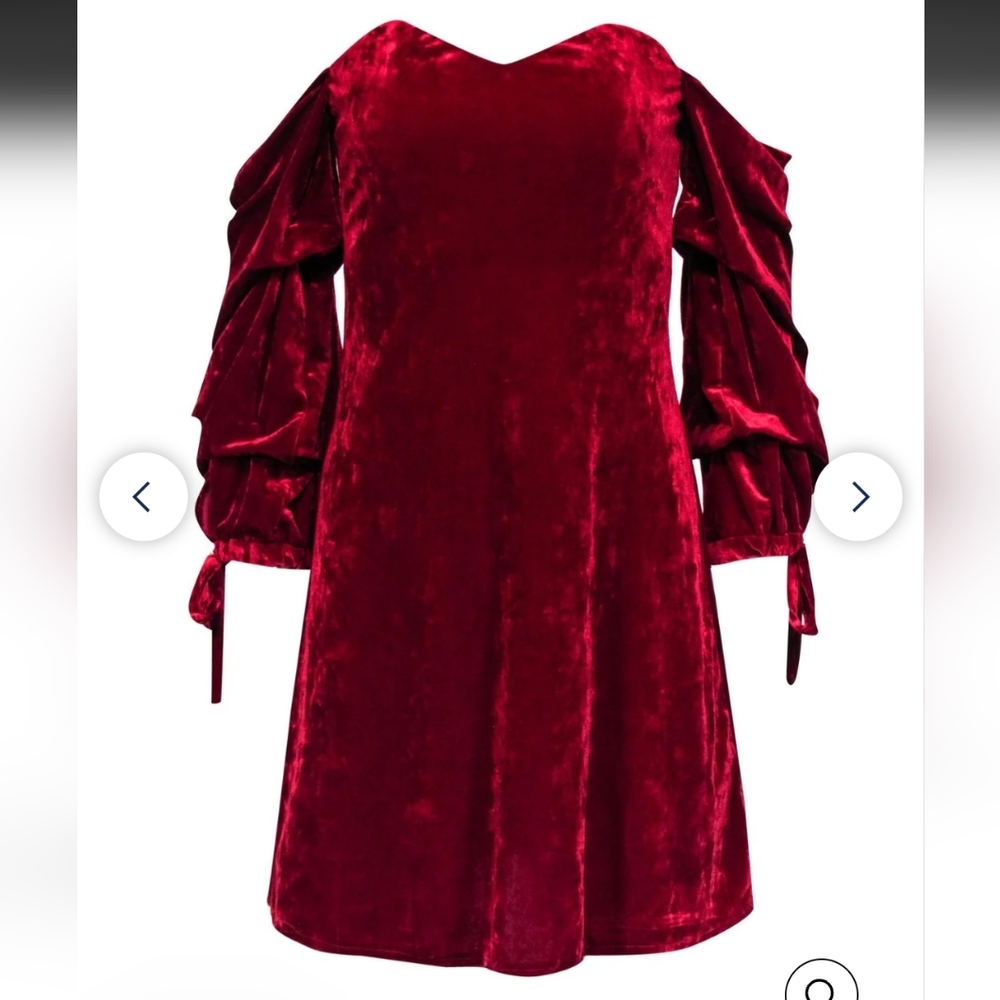 Romeo & Juliet Couture Red Velvet Dress